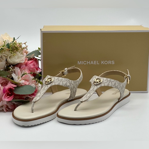 Michael Kors Vanilla Thong Sandals NIB - Picture 2 of 13